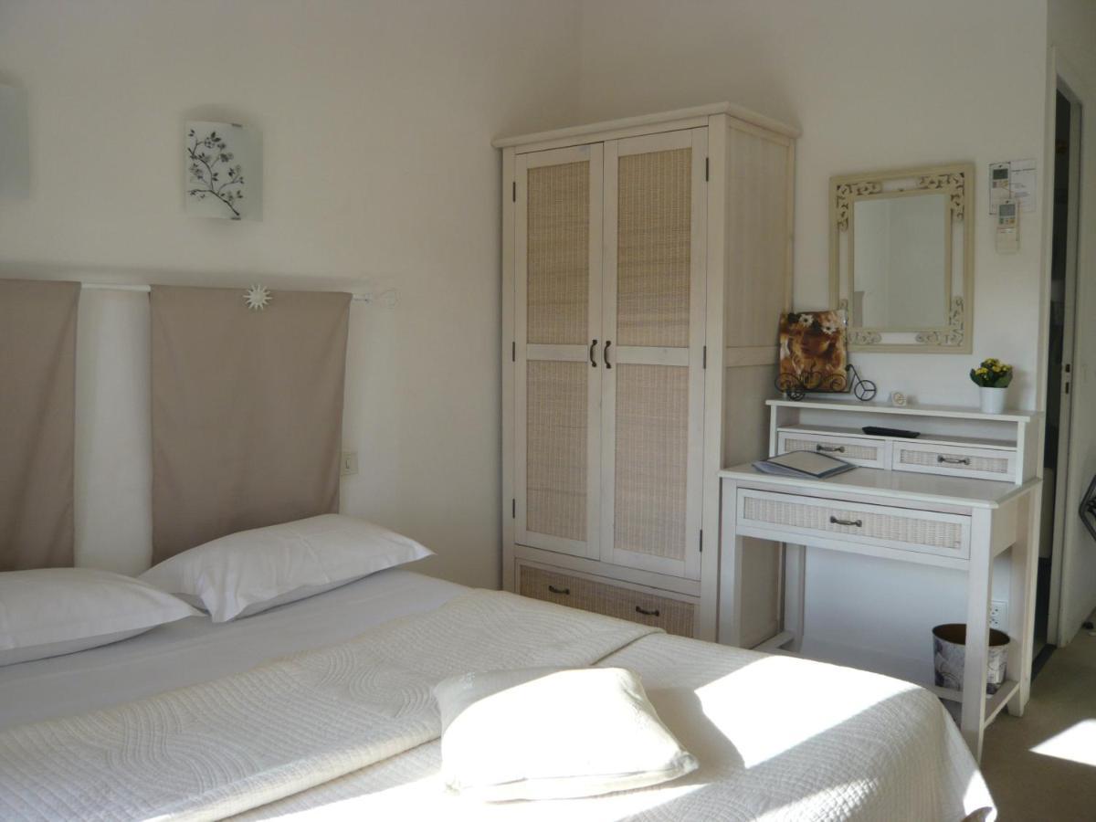 Hotel Mistral Mas-Blanc-des-Alpilles Exterior foto