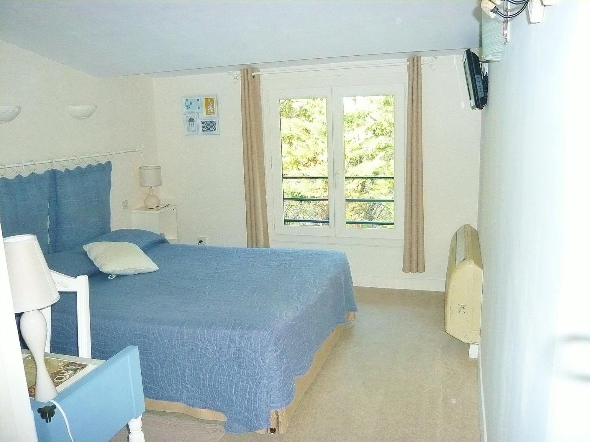 Hotel Mistral Mas-Blanc-des-Alpilles Exterior foto