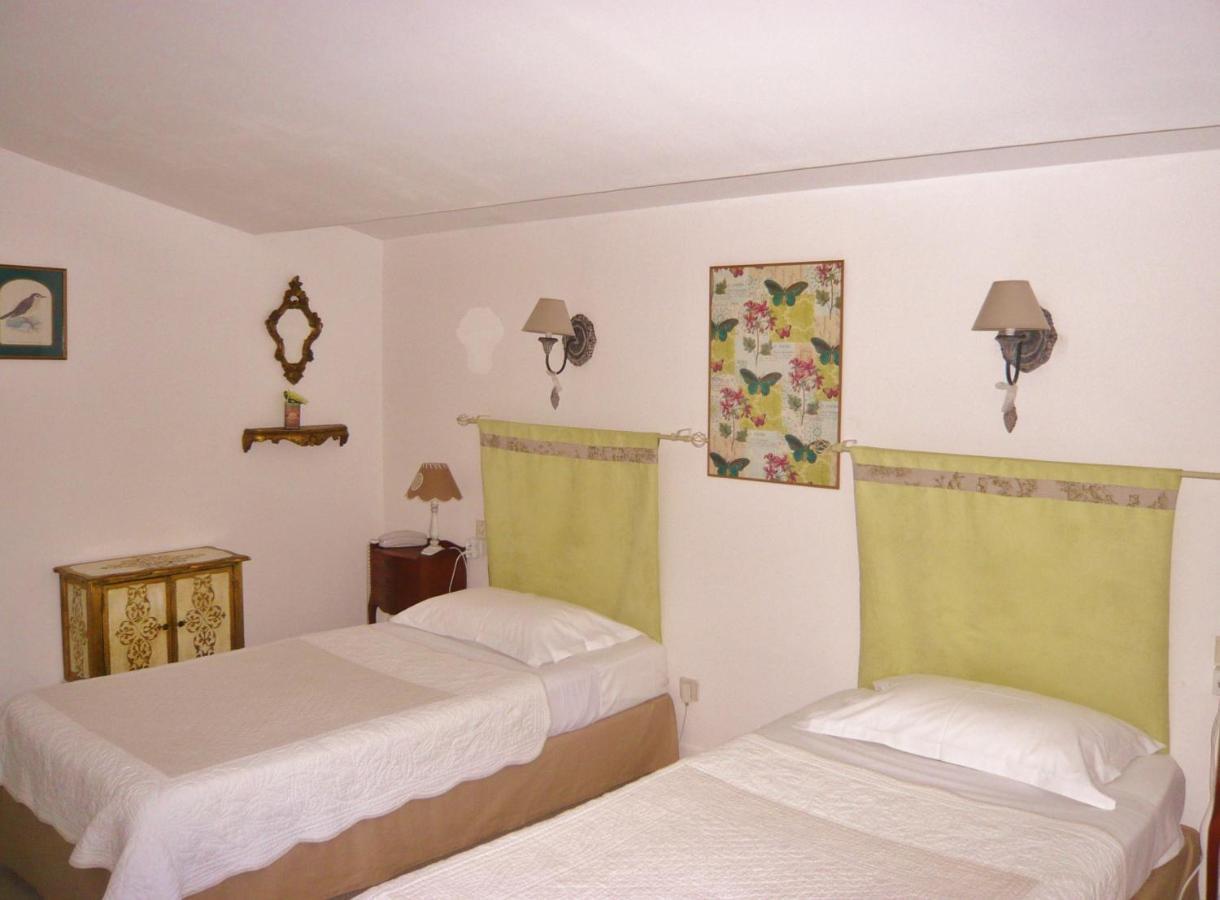 Hotel Mistral Mas-Blanc-des-Alpilles Exterior foto